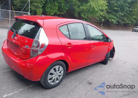 2014 Toyota Prius C One z USA, uszkodzony, nr VIN JTDKDTB36E1078936